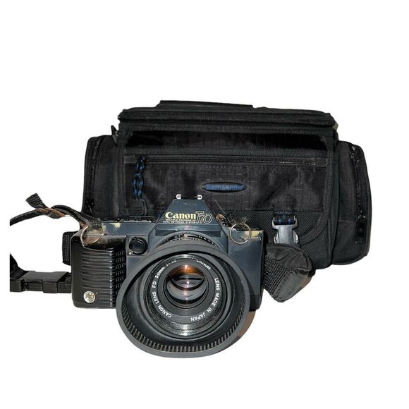 Canon T70 Multiple Program AE W/ 50mm Canon Lens / Untested With Bag & Strap - Picture 1 of 10